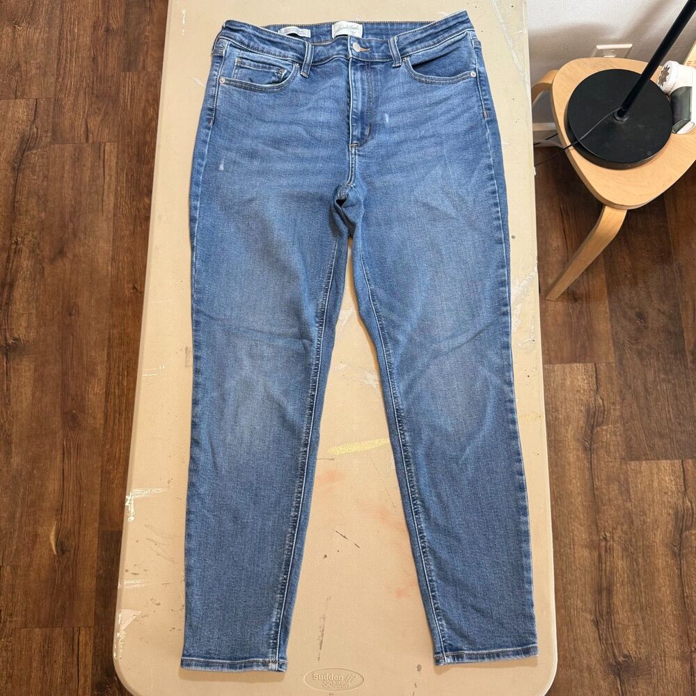 Universal Thread Goods Co. Women's High-Rise Everyday Skinny Jeans, Size 14 Regu